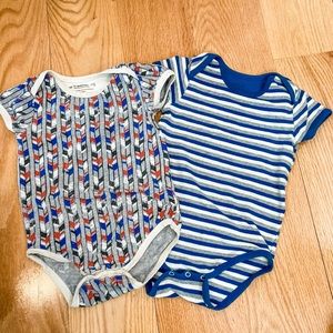Pact Organic pattern bodysuit 2-pack 12-18 months